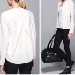 Lululemon Solo Blouse button down cream color SZ 6
